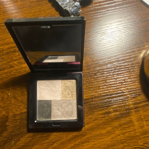 Make-up that is great - Picture 4 of 8